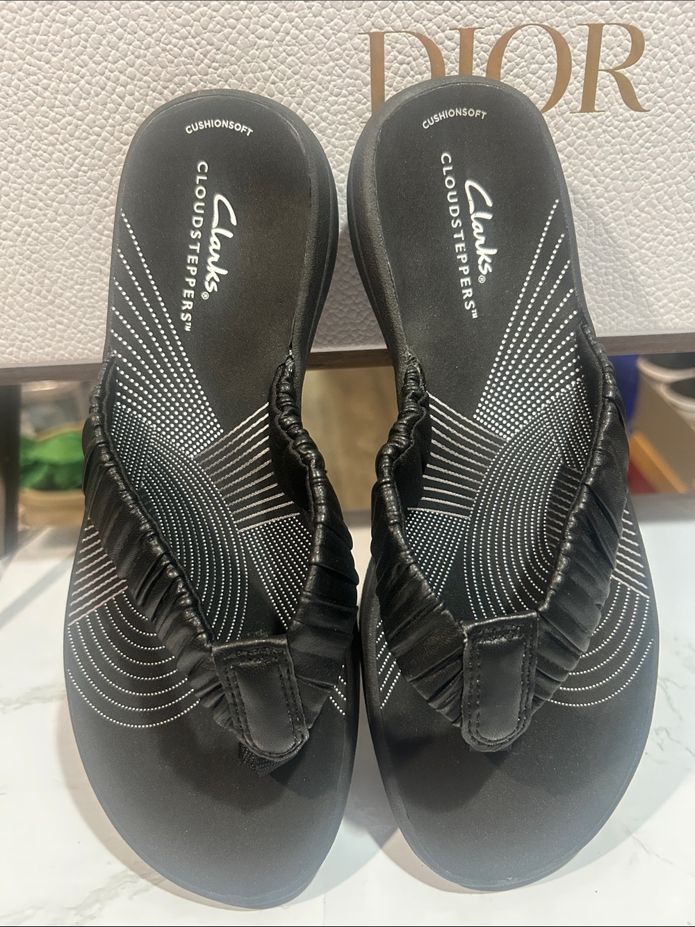 Clarks Black Women's Cloudsteppers Cushioned Sandals